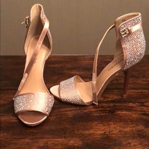 Zigi soho tariff sandals in champagne, size 6.5